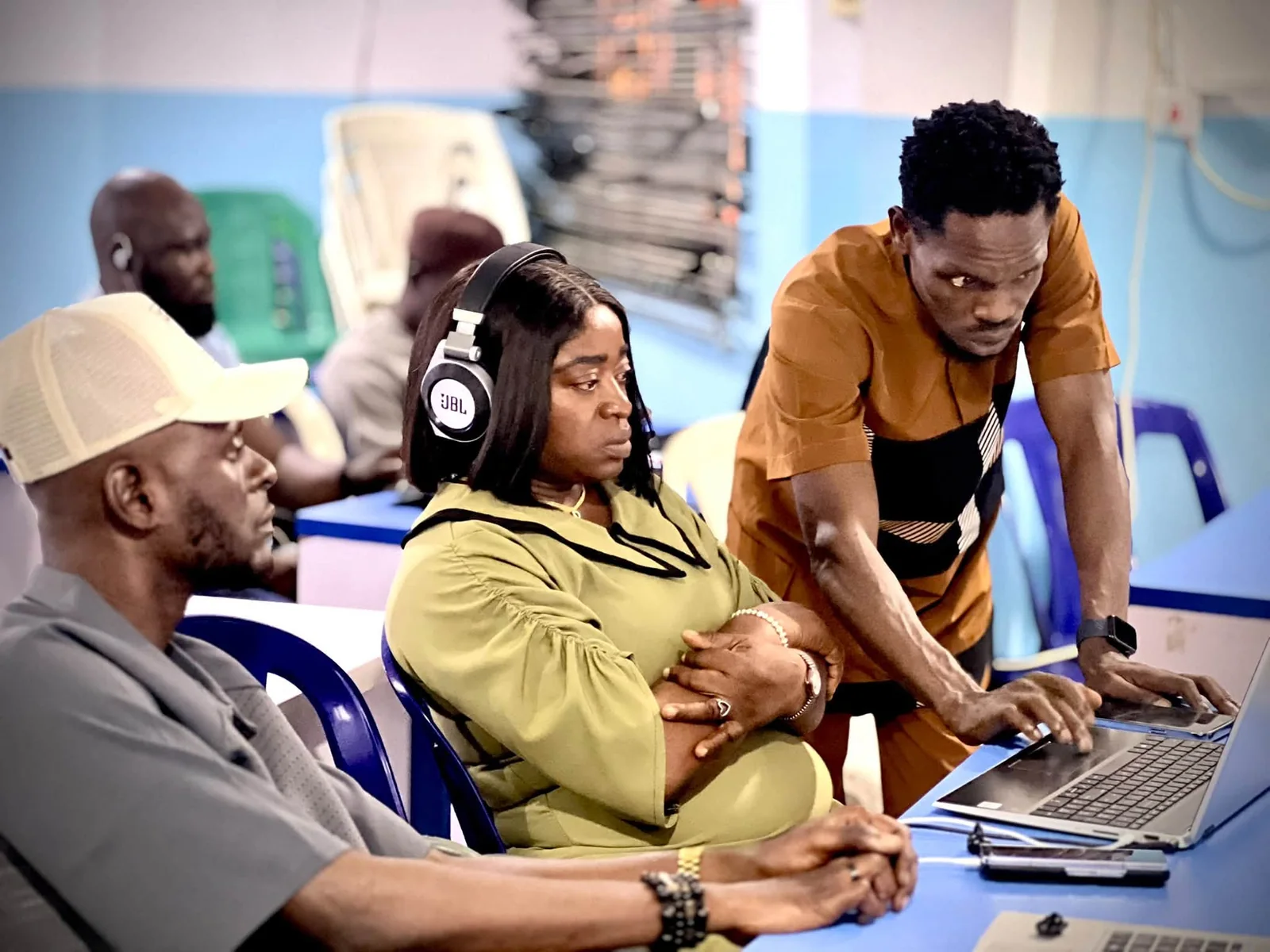 Mobet Media Academy practical classroom training photograph 6
